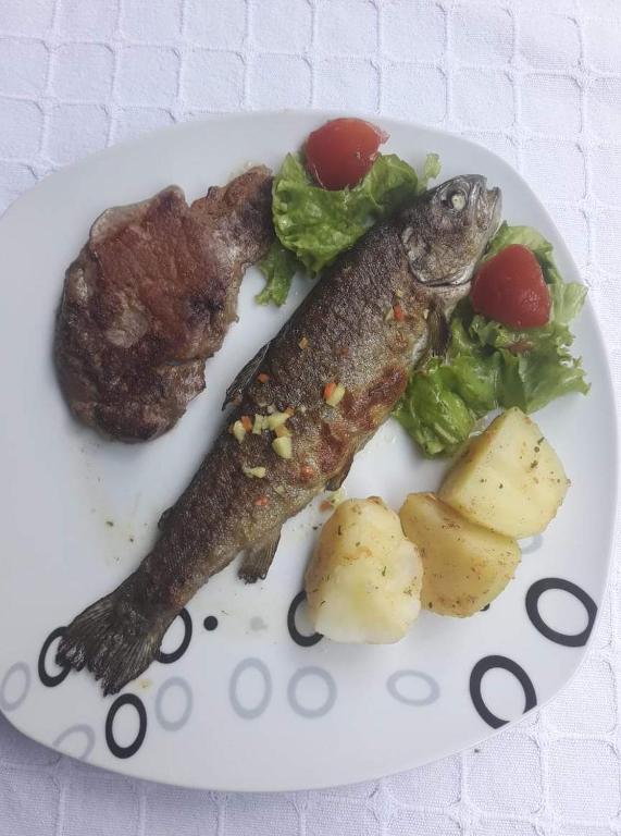 Jídlo v chaty nebo okolí