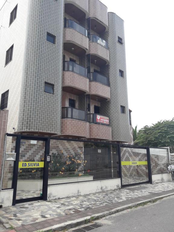 Το κτήριο όπου στεγάζεται  το διαμέρισμα