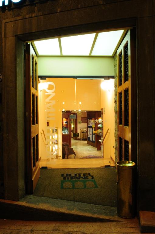 Titano Hotel 3*