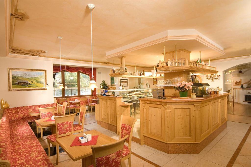 Restauracja lub miejsce do jedzenia w obiekcie Pineta Pastry Hotel