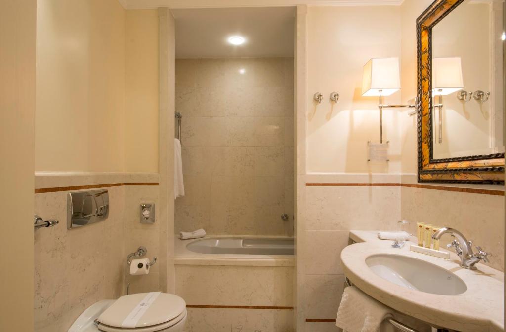 Hotel Corona d'Oro 1890 - Resim 42