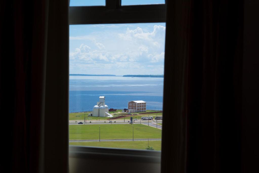 Nespecifikovaný výhled na moře nebo výhled na moře při pohledu z hotelu