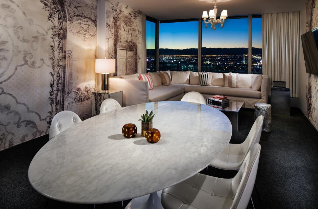 SAHARA Las Vegas - Suite Ultra Alejandría