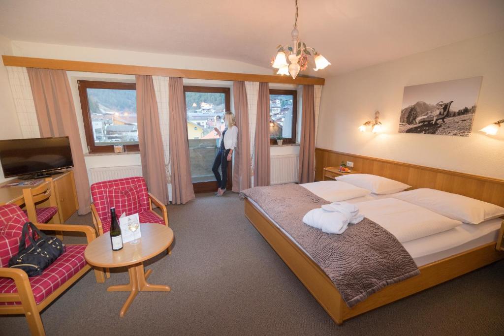 Voodi või voodid majutusasutuse Hotel zum Lamm toas