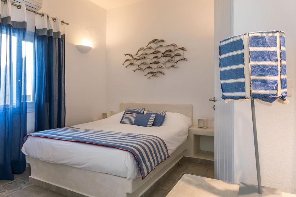 Blue Dolphins Apartments - 9