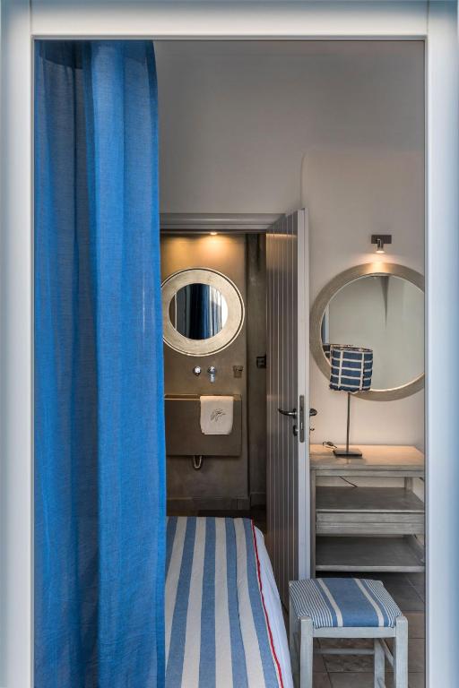 Blue Dolphins Apartments - 8