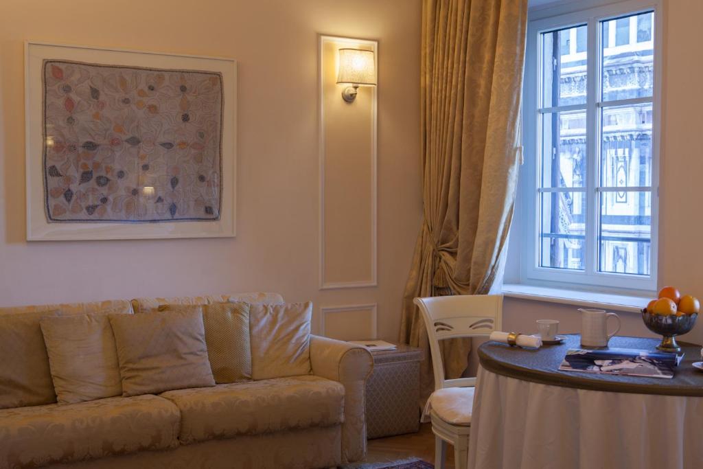 Granduomo Charming Accomodation - Resim 6