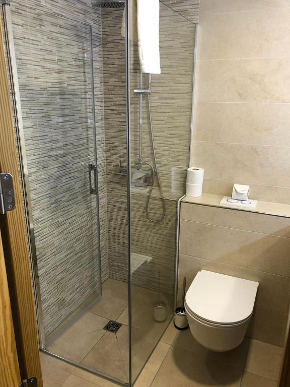 A bathroom at Hotel Alfonso