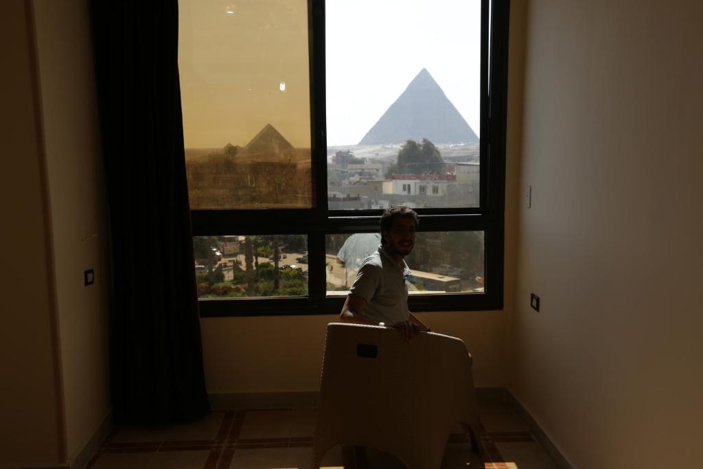 Happy days Pyramids Inn - Habitación Doble Con Pirámides Vista