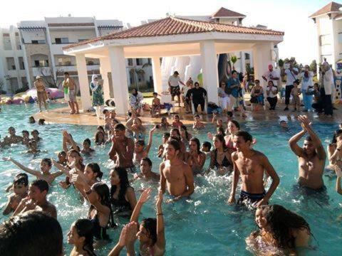 Hosté ubytování Marina Golf, Tanger Emplacement supérieur Juste à côté de la piscine