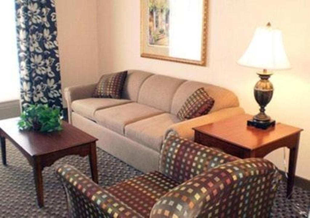 Comfort Suites Corvallis photo