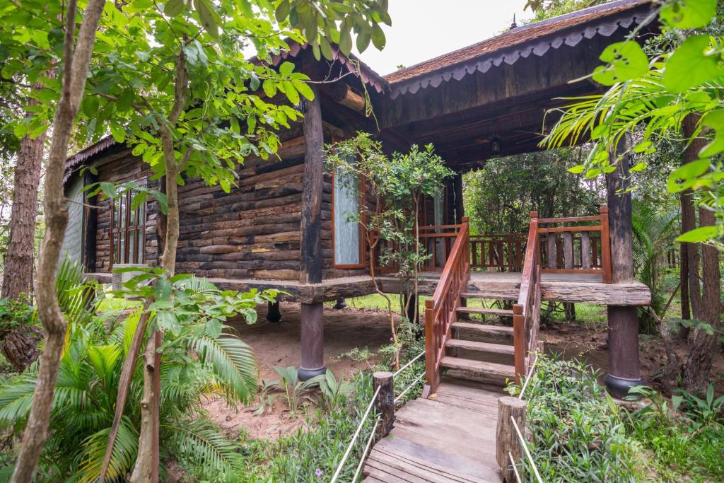 Zahrada ubytování Bong Thom Forest Lodge