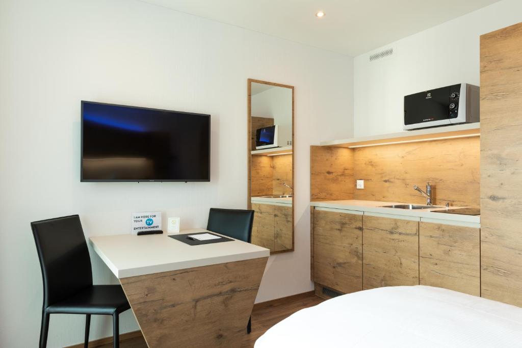 Jet Hotel Zurich Airport - Single Room With Kitchenette