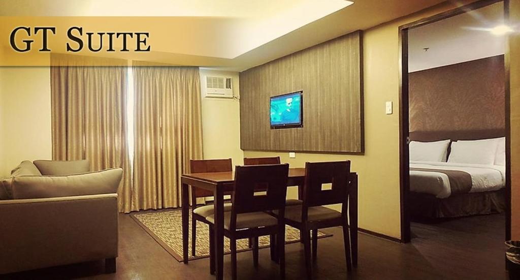 TV a/nebo společenská místnost v ubytování GT Hotel Iloilo