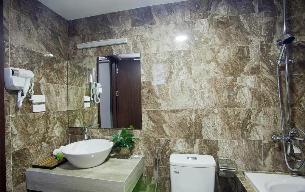 Koupelna v ubytování Victor Hanoi Hotel