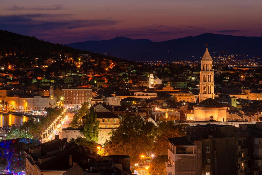 Royal Suites-Sky - 12