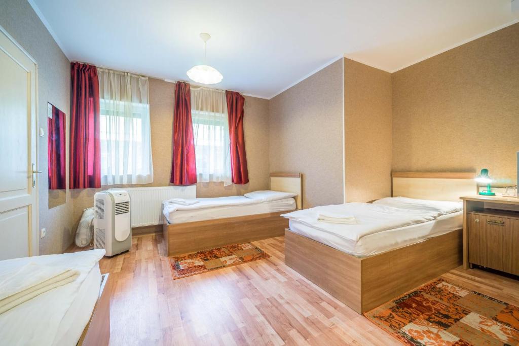 Silver Hotel Budapest City Center - Resim 23