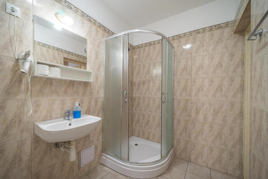 Silver Hotel Budapest City Center - Resim 37