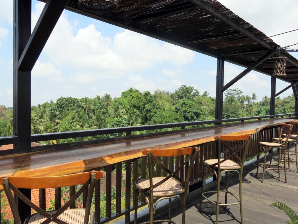Balkon atau teras di Hotel Puriartha Ubud - CHSE Certified