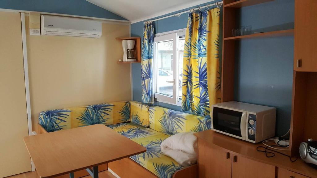 Kuchyň nebo kuchyňský kout v ubytování Mipro Mobilhome