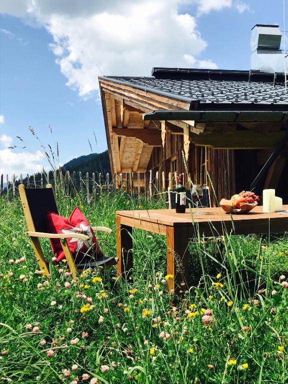 Vonkajšia záhrada v ubytovaní Kasermandl Berghütte