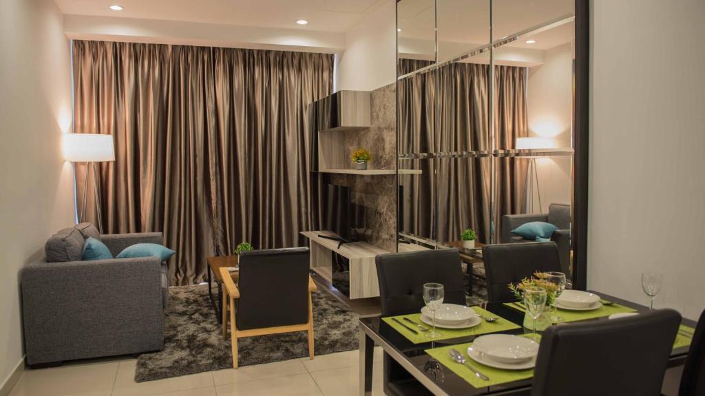 Posezení v ubytování Encorp Marina Suites By Iconic Bliss