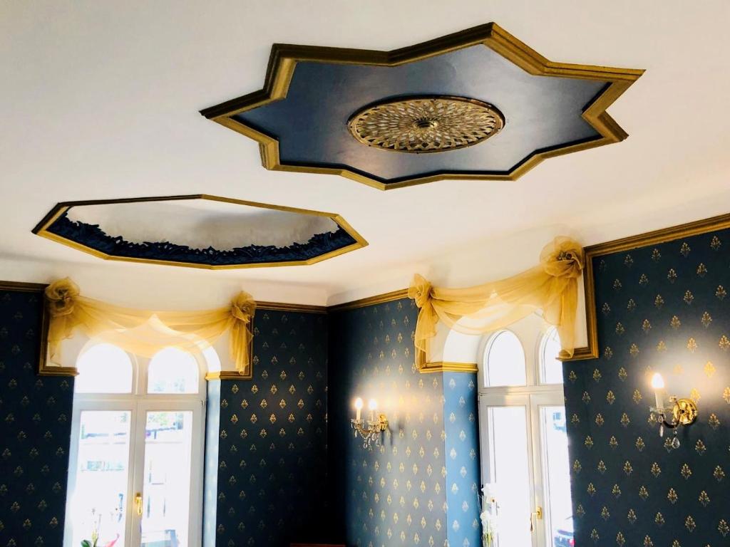 Hotel am Bayrischen Platz - Resim 22