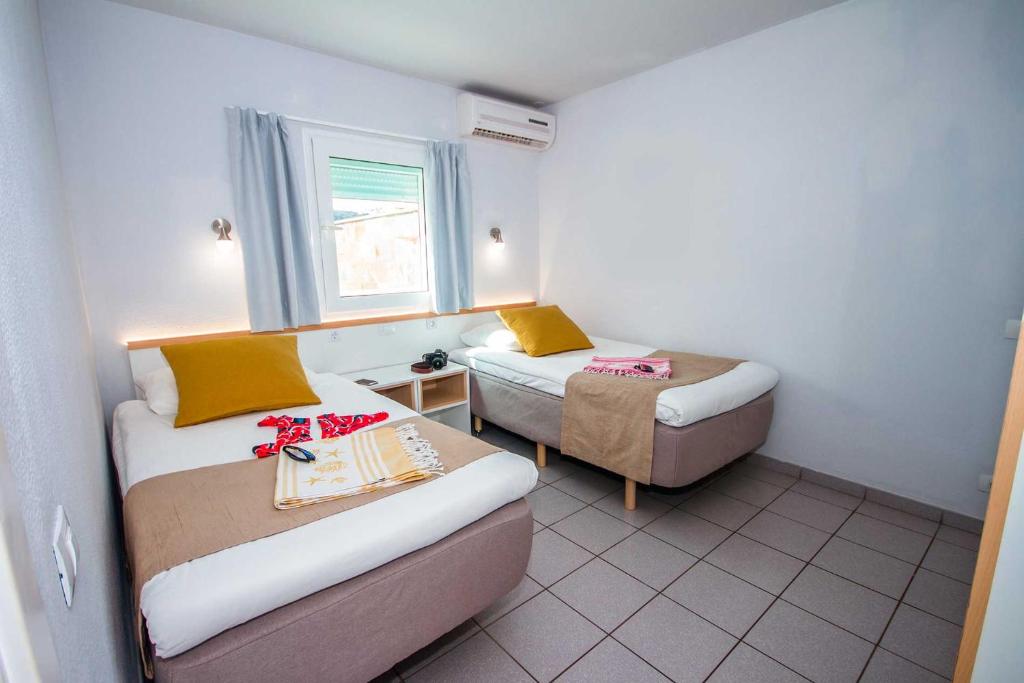 Część wypoczynkowa w obiekcie Servatur Terrazamar Sun Suite