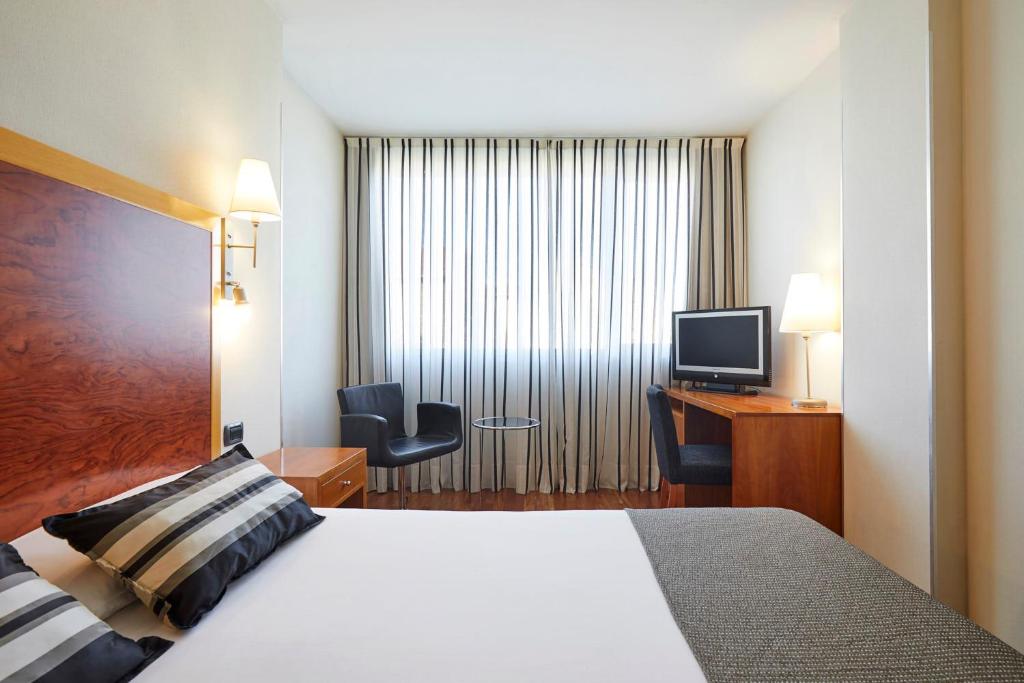 
Double Room with Parking
