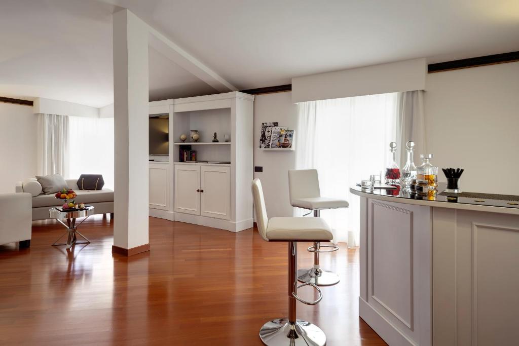 Кухня или мини-кухня в Meliá Milano
