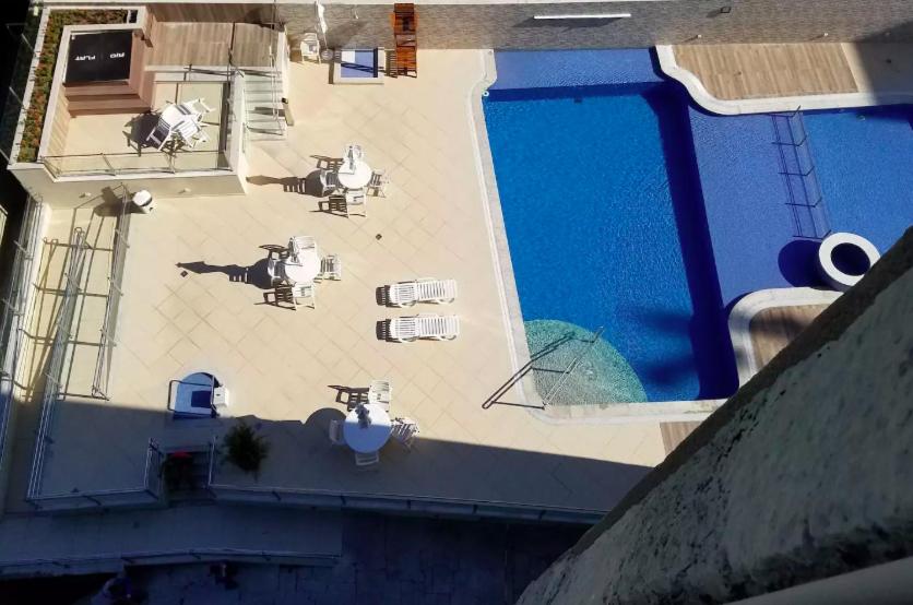  Flat de luxo com piscinas e jacuzzi no Leblon