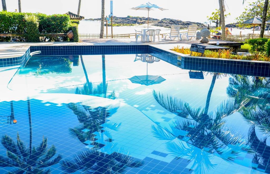 A piscina localizada em Aldeia do Mar Hotel ou nos arredores