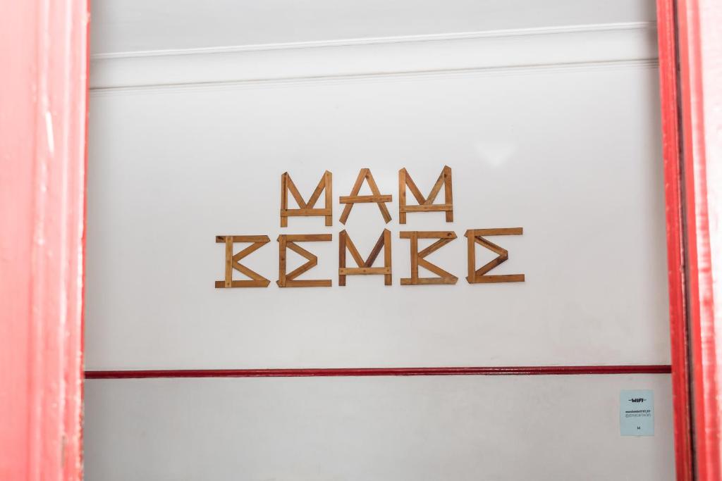  Mambembe House