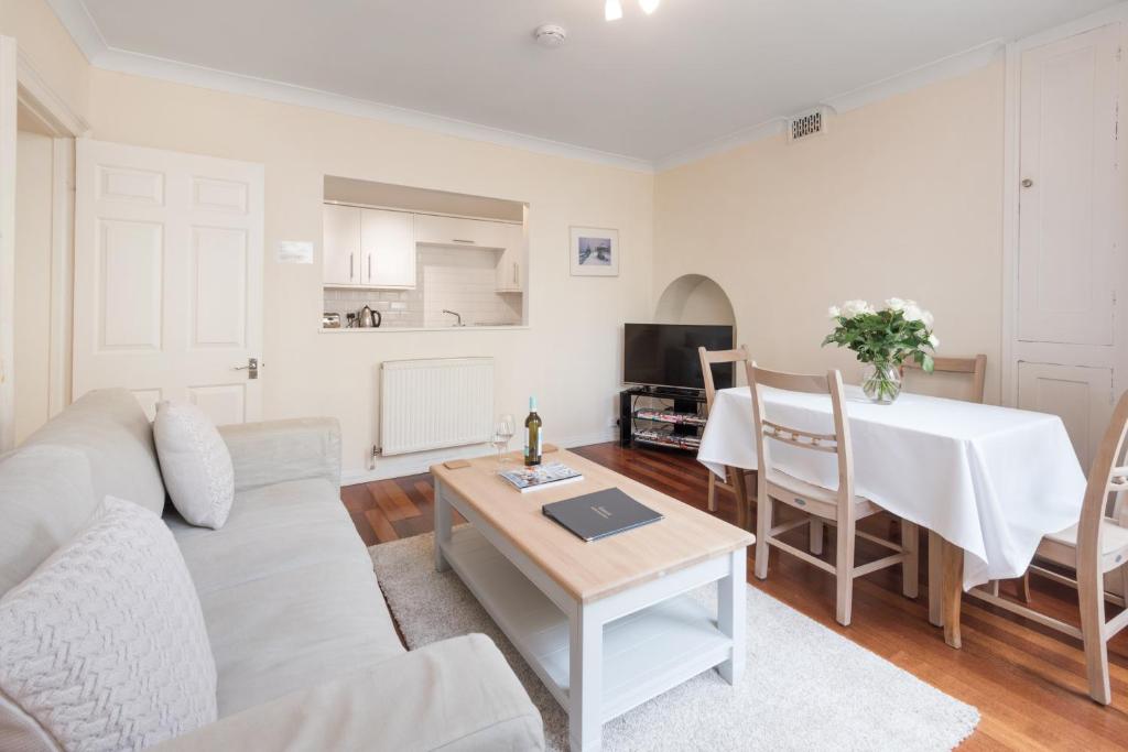 Brunswick Patio Apartment by MyHolidayLet