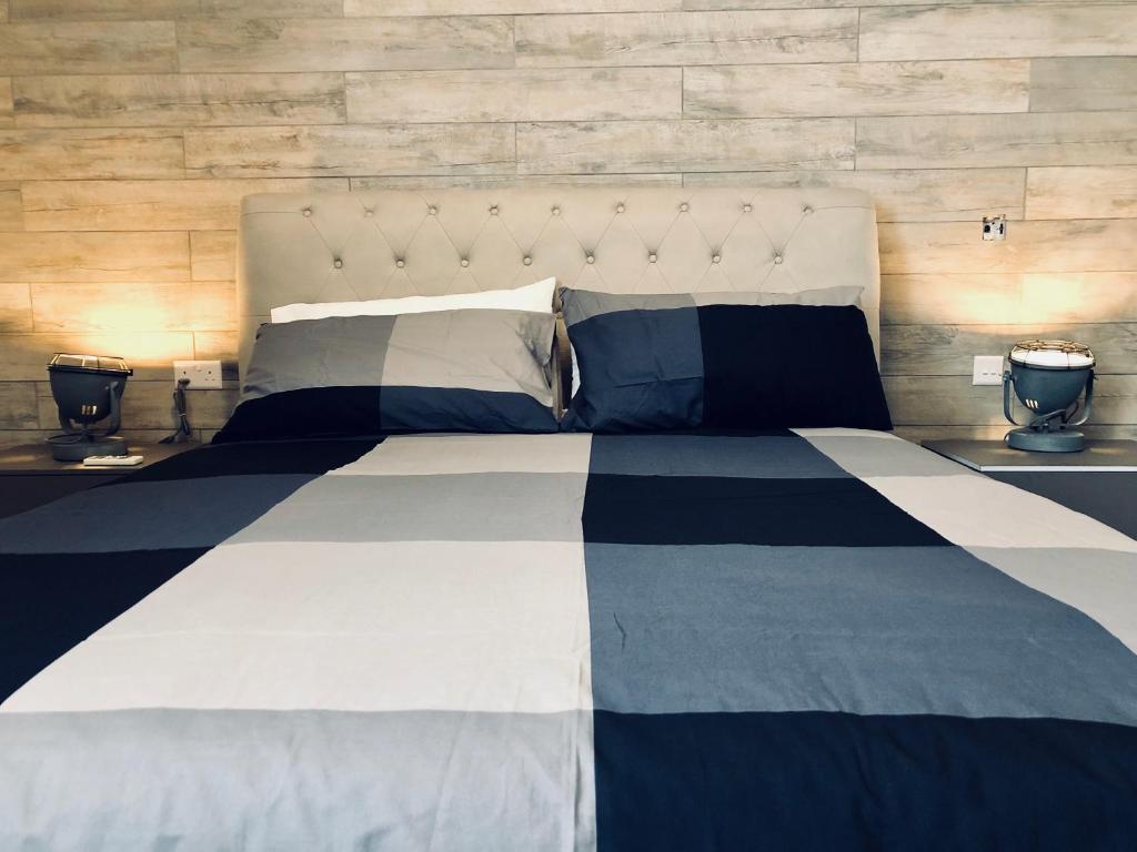 Postel nebo postele na pokoji v ubytování Holiday townhouse in Sliema centre