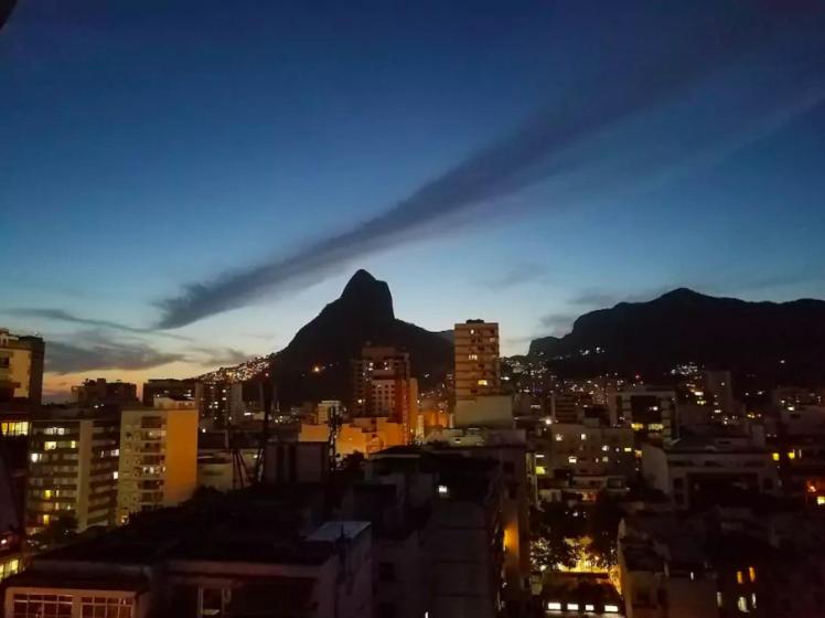  Flat de luxo com piscinas e jacuzzi no Leblon