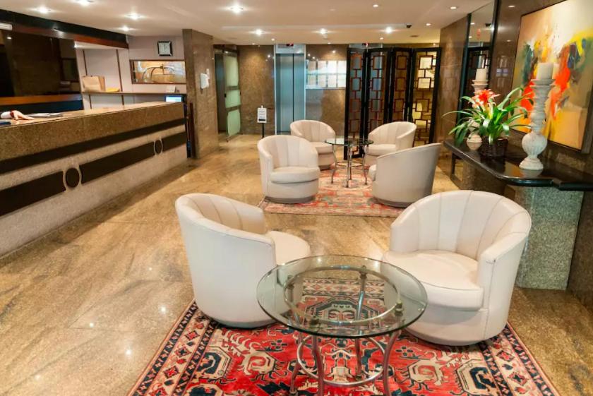  Flat de luxo com piscinas e jacuzzi no Leblon