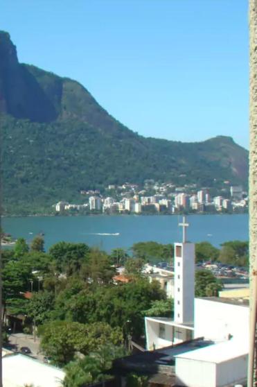  Flat de luxo com piscinas e jacuzzi no Leblon