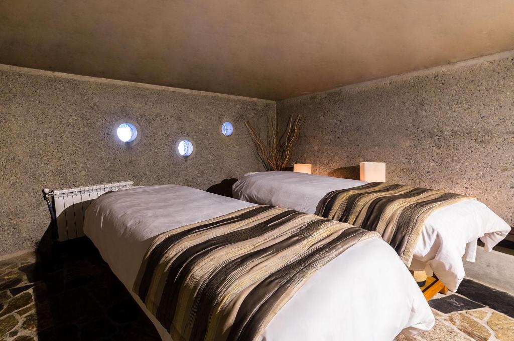 Postel nebo postele na pokoji v ubytování Radisson Blu Acqua Hotel & Spa Concon