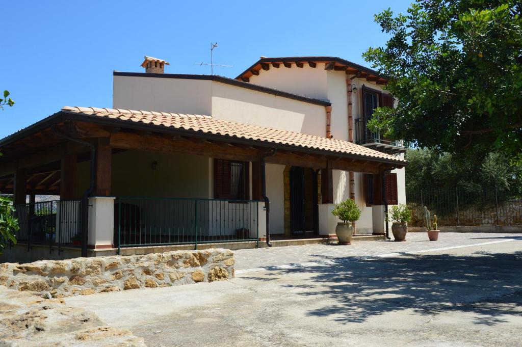 The building in which the holiday home is located