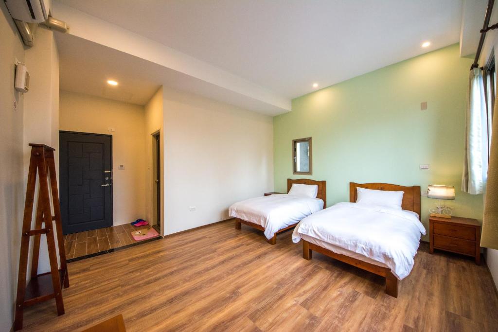 7-113 hotel - Twin Room With Shower