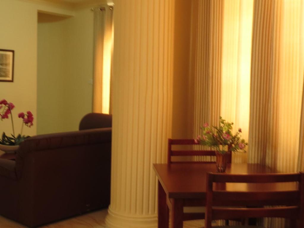 Posezení v ubytování Al Ferdous Hotel Apartments