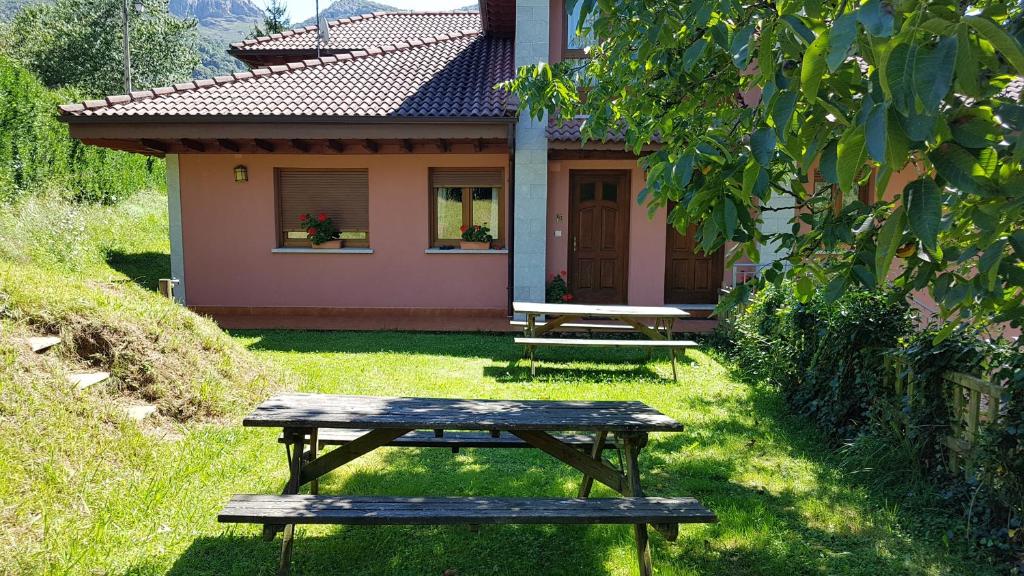 Zahrada ubytování Apartamentos La Corona - Cabrales