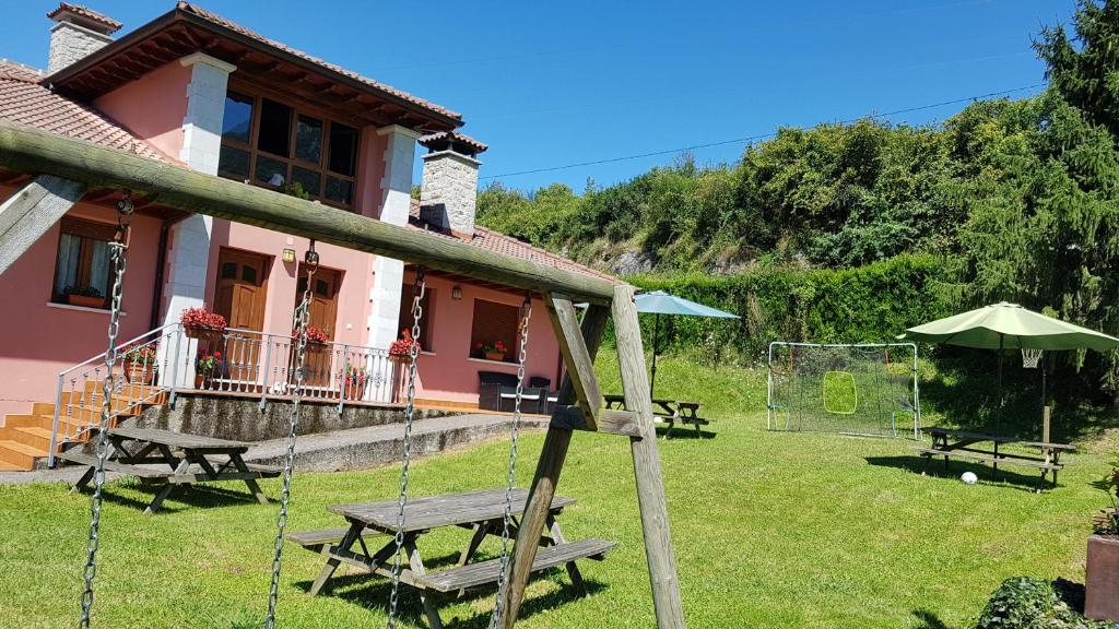 Zahrada ubytování Apartamentos La Corona - Cabrales