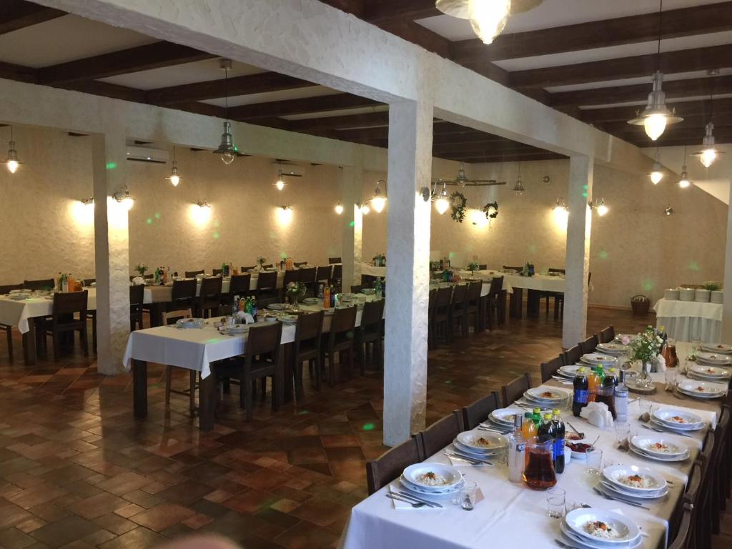 Restaurace v ubytování Folwark Na Półwyspie