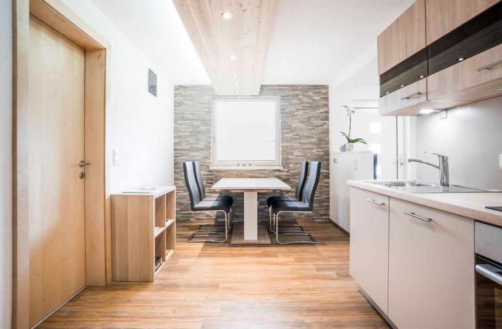 Kuchyň nebo kuchyňský kout v ubytování Ferienwohnung Hilber