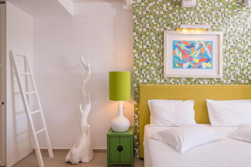 Salvator Villas & Spa Hotel - 8