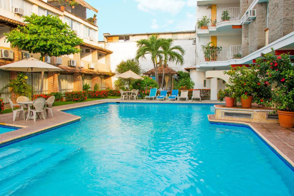 Bazén v ubytování Vallartasol Hotel nebo v jeho okolí