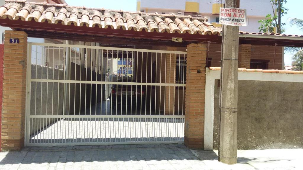  Praia Grande Ubatuba Casa 3 dormitórios 3 vgs.