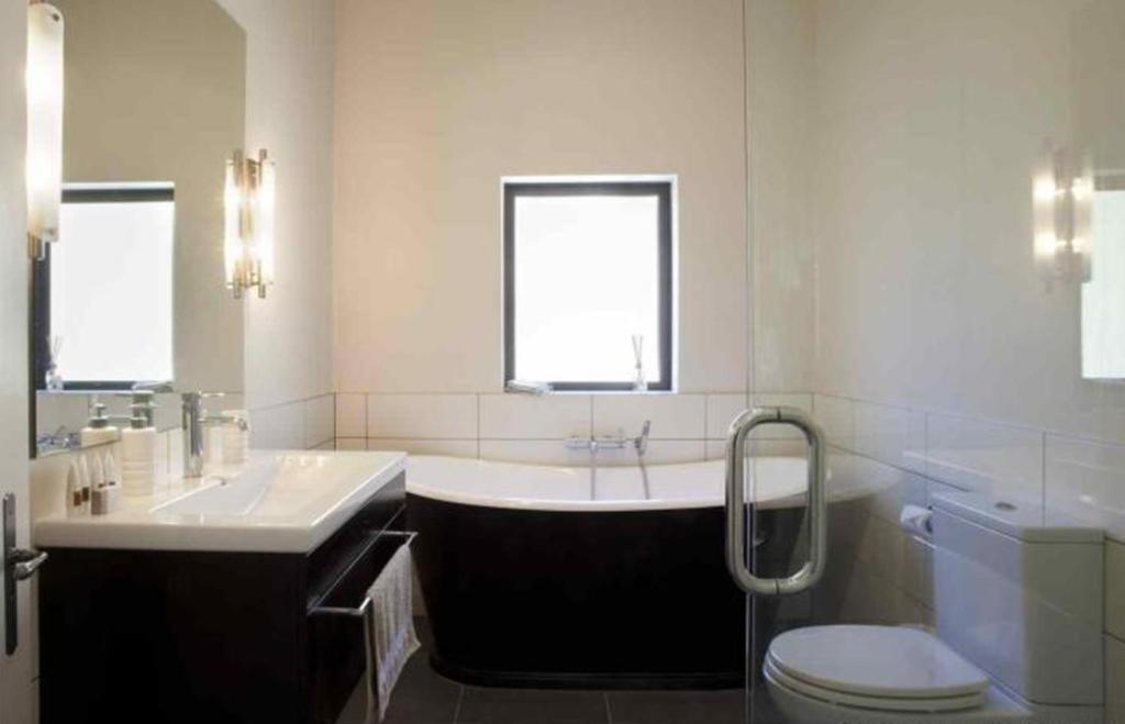 Koupelna v ubytování Gibbston House Boutique B&B